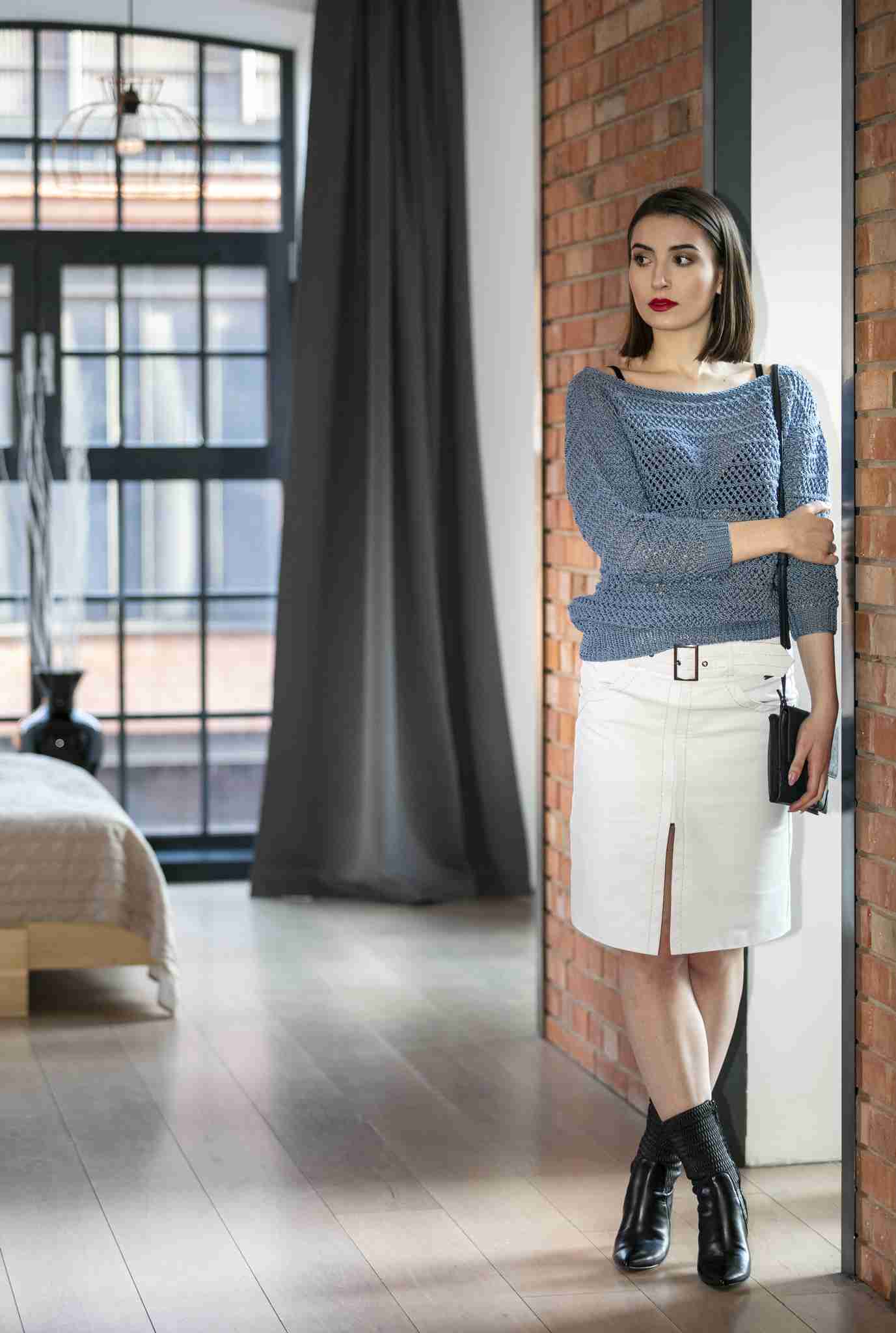 ołówkowa spódnica skórzana, spódnica skórzana z paskiem ze skóry, biała spódnica skórzana, biała spódnica ze skóry włoskiej, biała spódnica skóra naturalna, spódnica ze skóry naturalnej biała, spódnica premium