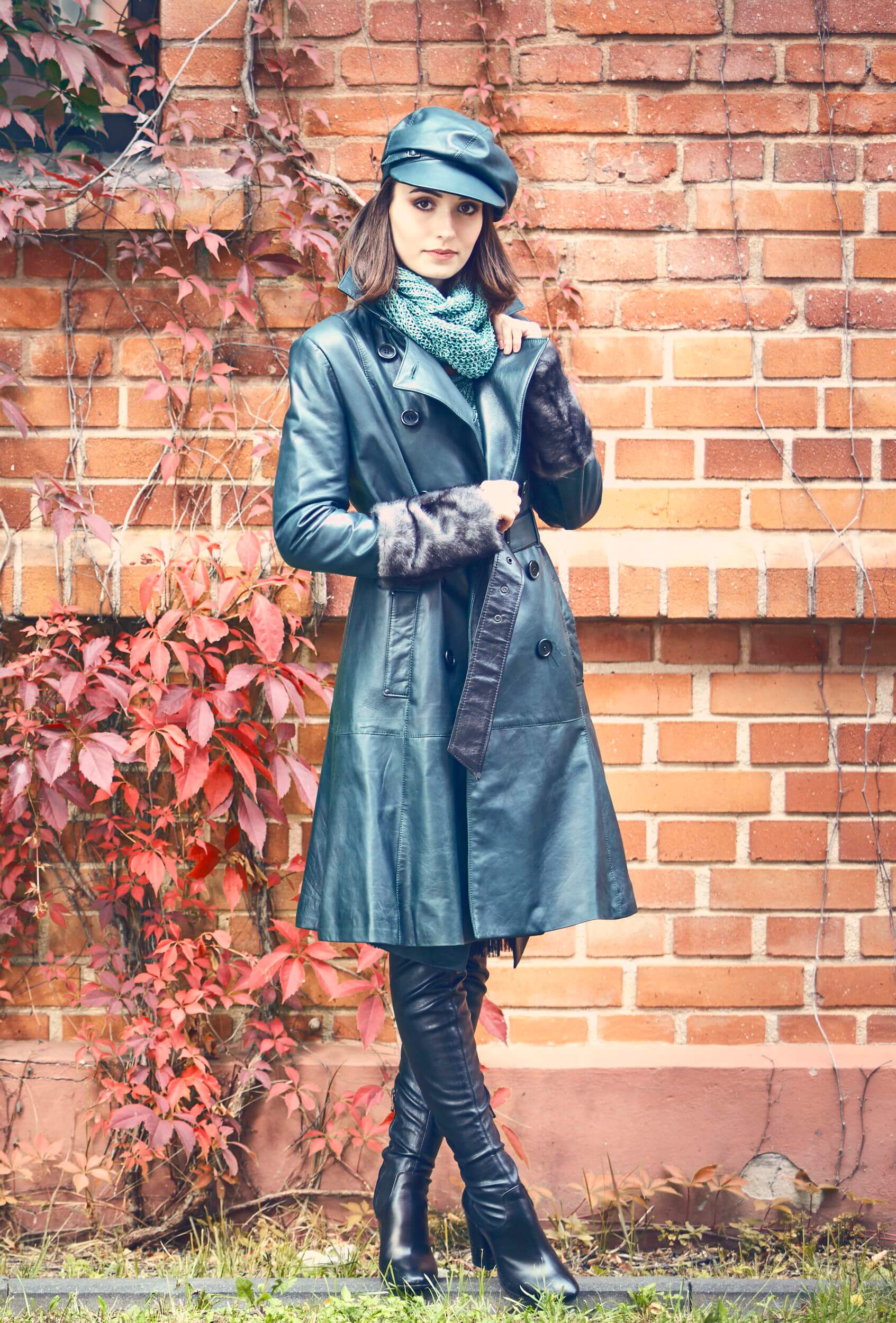 płaszcz skórzany, płaszcz skórzany zieleń butelkowa, płaszcz modna zieleń,  płaszcz skórzany z futrem, zielony płaszcz skórzany, płaszcz ze skóry włoskiej, płaszcz skóra naturalna, płaszcz ze skóry naturalnej polski projektant, płaszcze