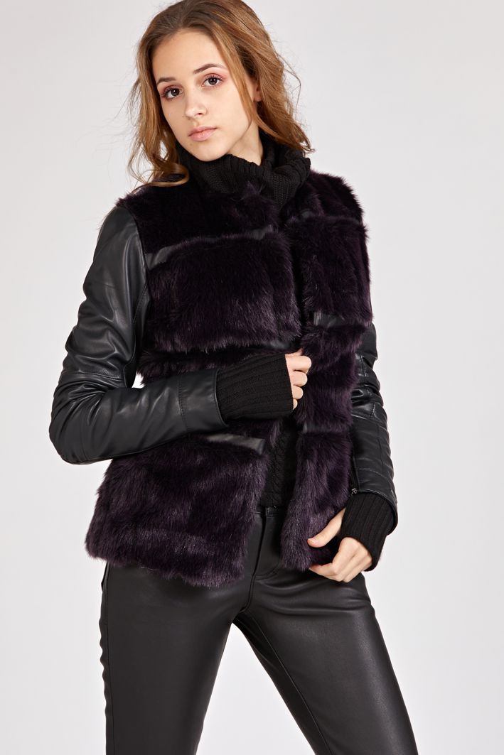 kurtka z futerkiem, kurtka z futerka fiolet, fioletowa kurtka z futerka, kurtka z futerka skórzane rękawy, kurtka ze sztucznego futra, kurtka jakość premium, kurtka fiolet z futerka limitowana edycja, kurtka z futerka trendy, kurtka z futerka premium , sztuczne futro