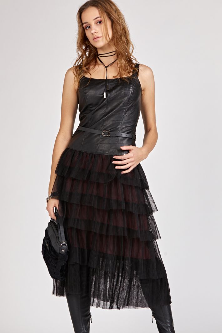 gorsetowa sukienka, czarna gorsetowa sukienka ze skóry, sukienka ze skórzanym gorsetem, skórzana sukienka czarna, sukienka wieczorowa, czarna sukienka na wesele, czarna sukienka must have, skórzana sukienka bestseller, gorsetowa sukienka bestseller, sukienka na studniówkę, sukienka na imprezę