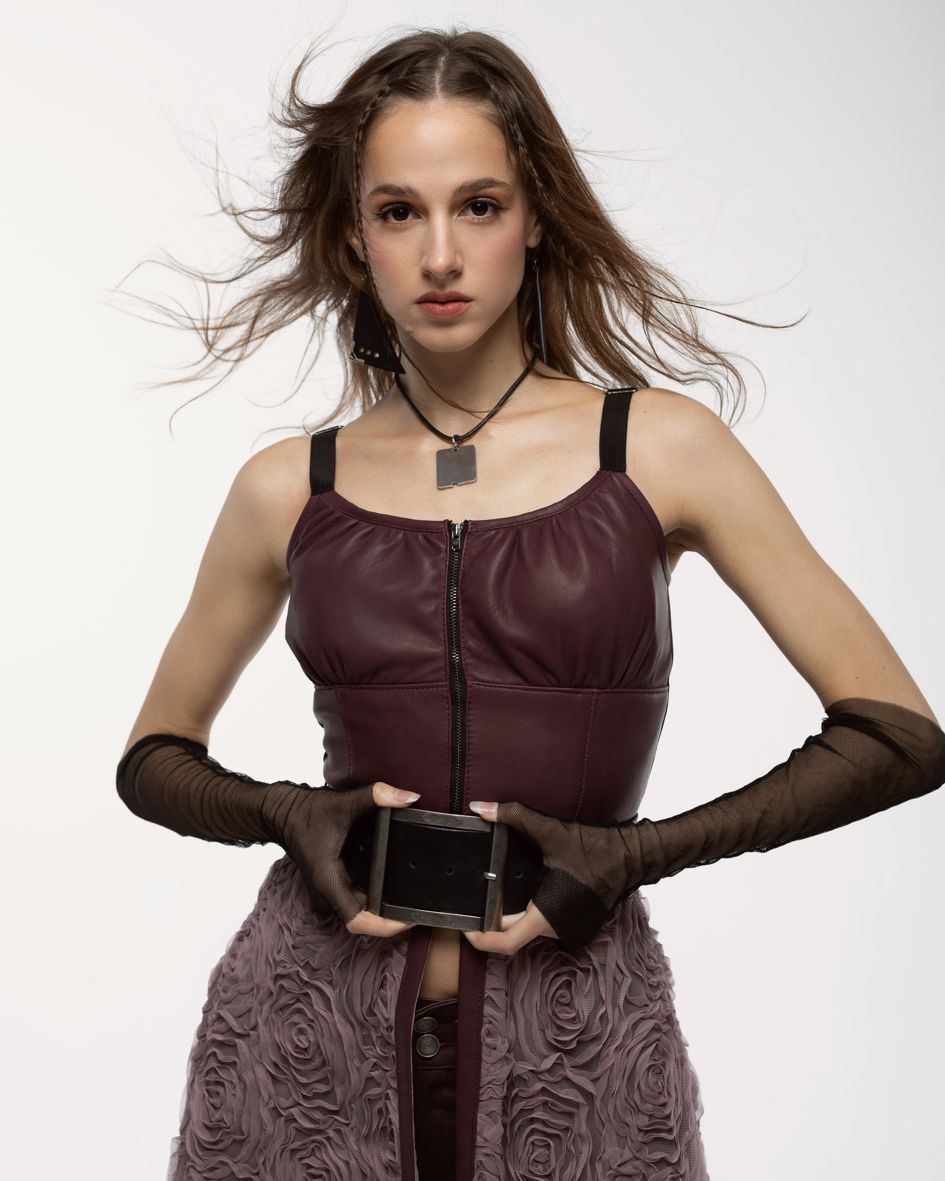 sukienka z tiulu 3D i skóry naturalnej, tiulowa sukienka w modne kwiaty 3D ze skórzanym gorsetem, oryginalna sukienka na wesele, wrzosowa sukienka zakładana na spodnie lub szorty, sukienka wrzosowa ze skóry naturalnej