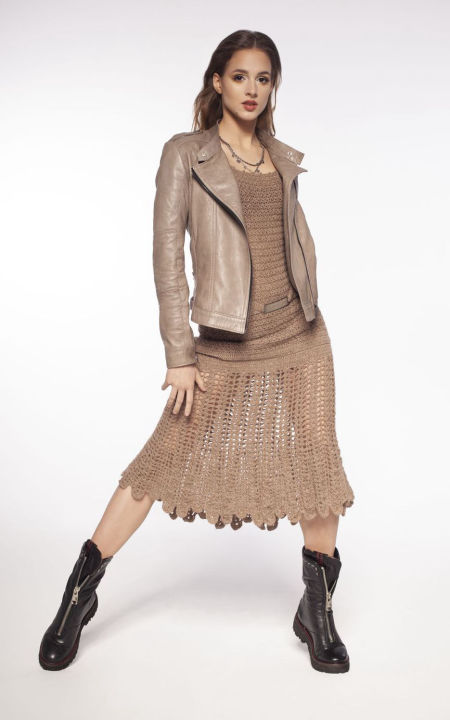 119000 Sukienka Handmade Beige