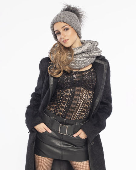 222007 Czapka Handmade Z Pomponem Gray