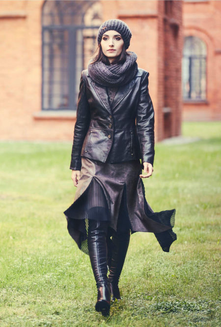 218020 Czapka Handmade Brown