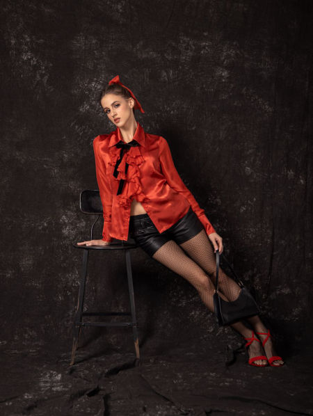 223013 Jedwabna Koszula Z Żabotem Coral