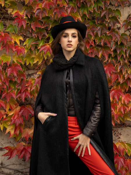 223012 Peleryna Z Alpaki Black